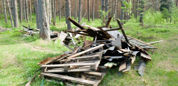 Debris Removal Service in Oconomowoc