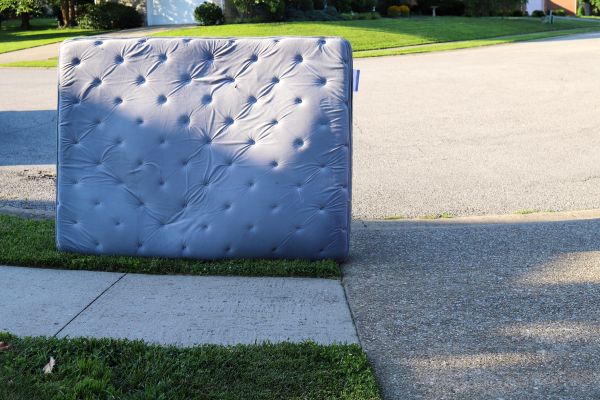 Mattress Removal Service in Oconomowoc