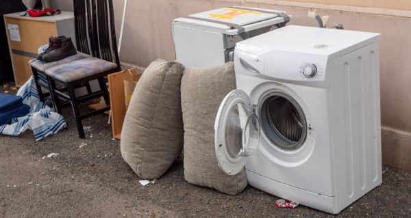 Washer Dryer Disposal in Oconomowoc
